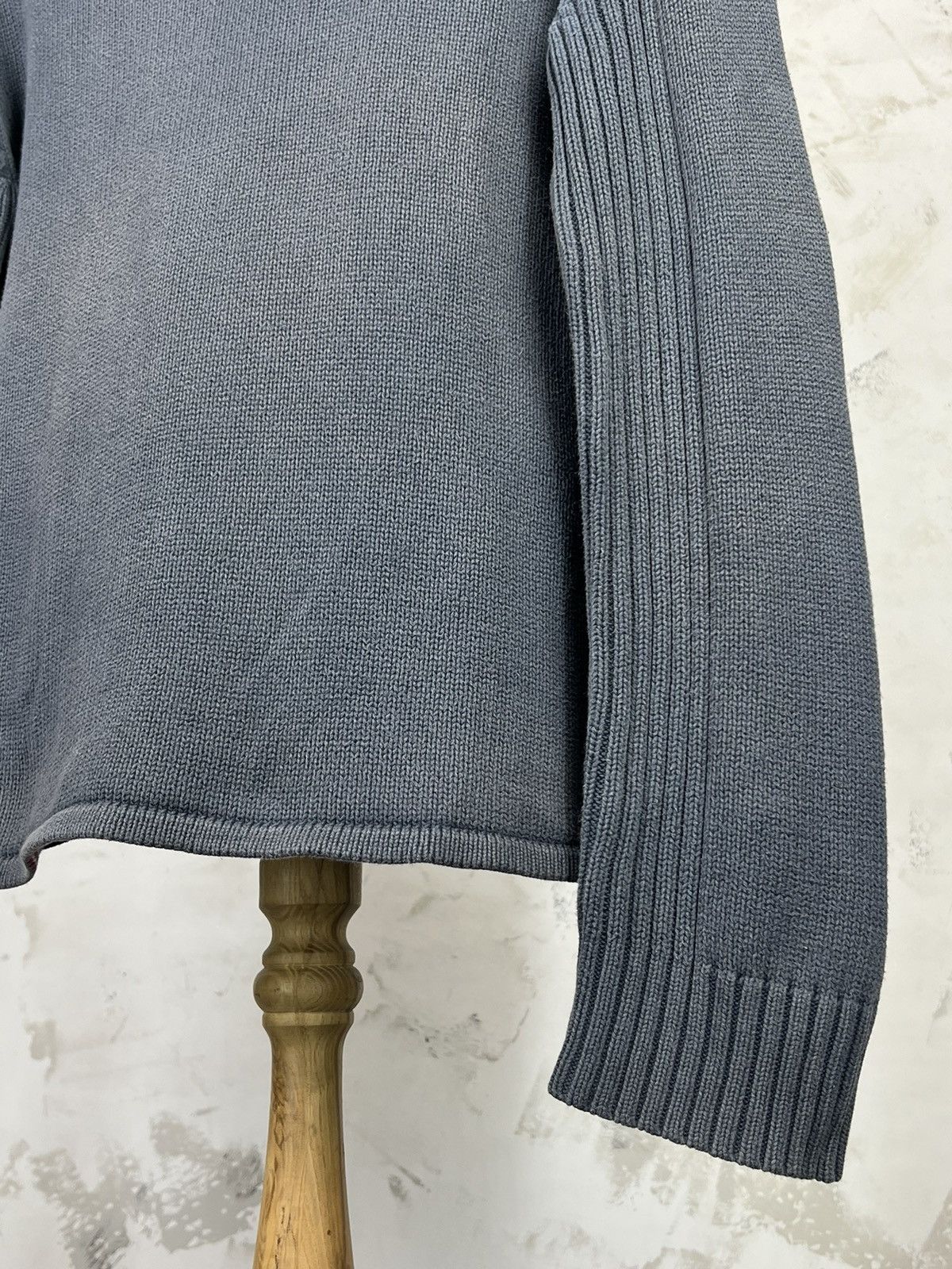 Tommy Hilfiger Vintage Tommy Hilfiger Denim Sweater Size M - L Size US L / EU 52-54 / 3 - 3 Thumbnail
