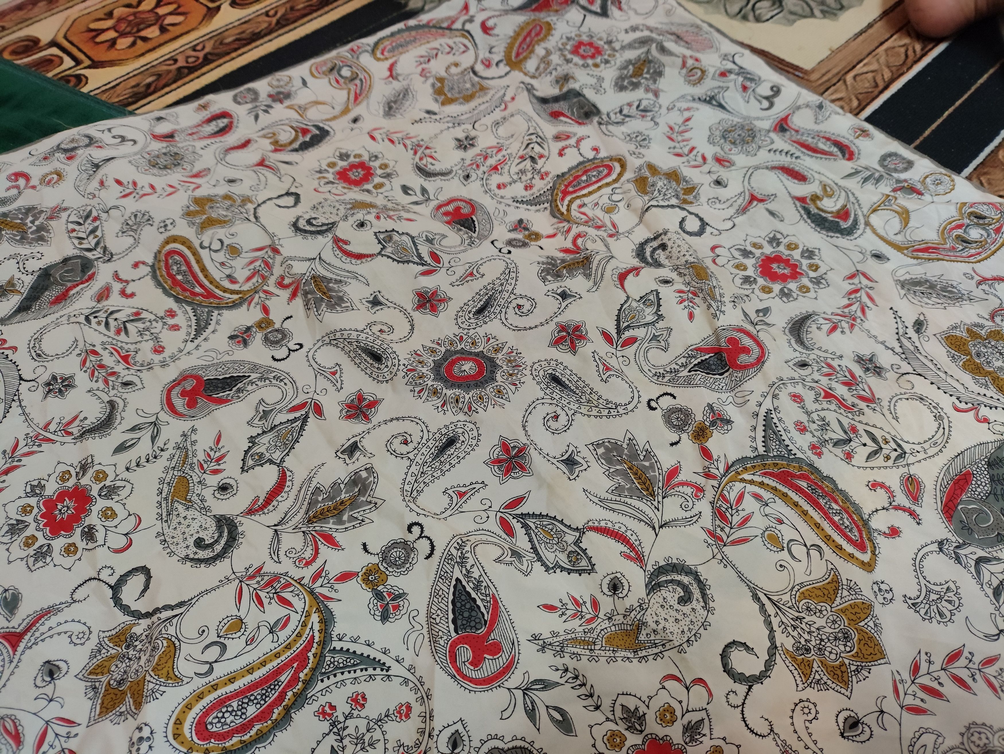 Designer Very rare Art Design scarves Neckerchief Size ONE SIZE - 4 Thumbnail