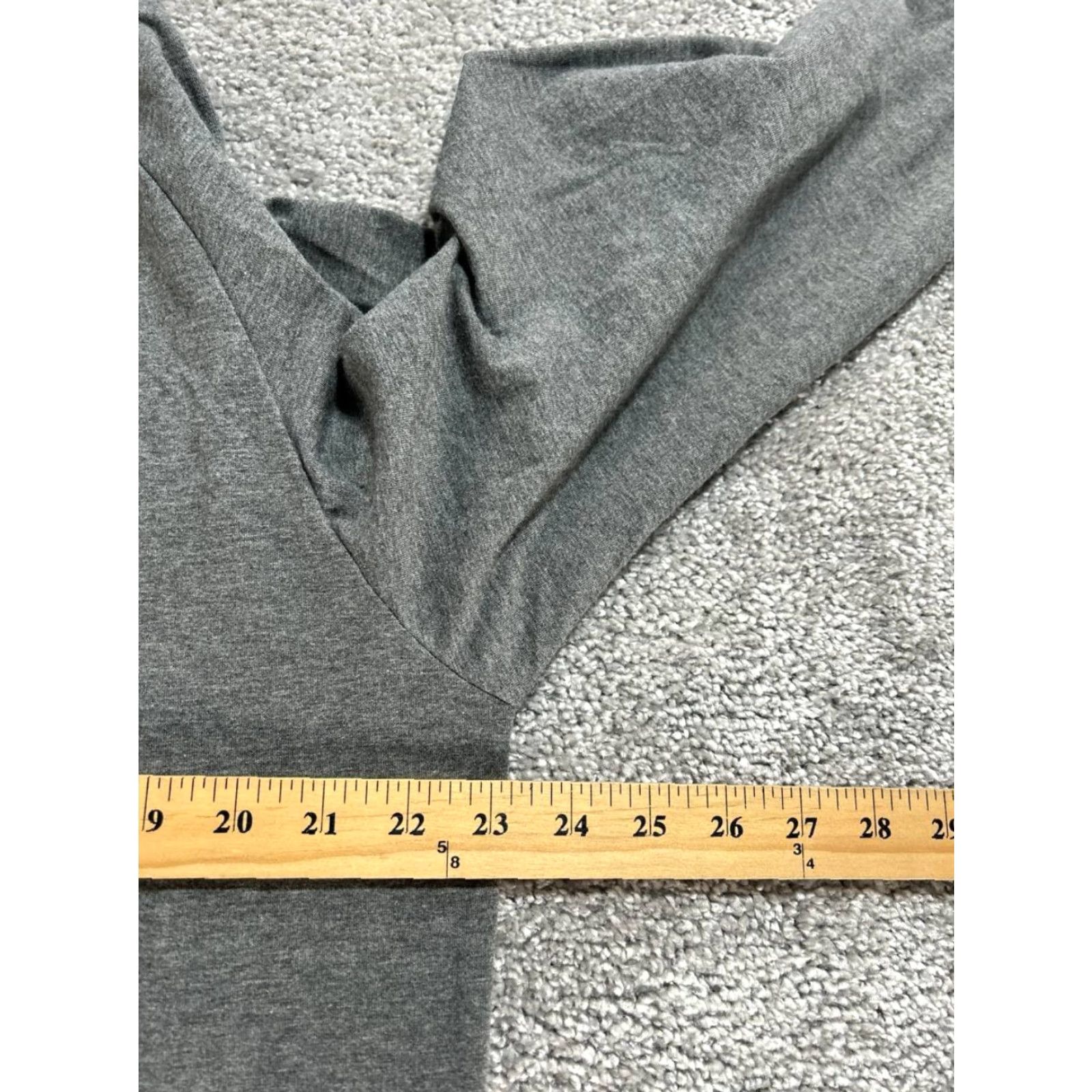 TravisMathew Travis Mathew Sweater Mens XL Gray Golf Cotton Blend Quarter Zip Logo Pullover Knit Mock Neck Long Sleeve Casual Winter Fall Spring Shirt Mens Size US XL / EU 56 / 4 - 7 Thumbnail