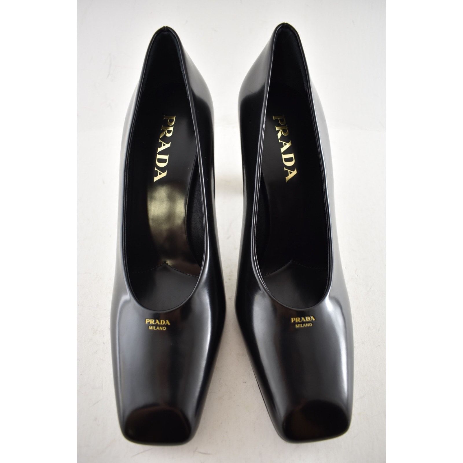 Prada Prada 85mm Black Brushed Leather Block Heel Pump 38.5 Size US 8.5 / IT 38.5 - 8 Thumbnail