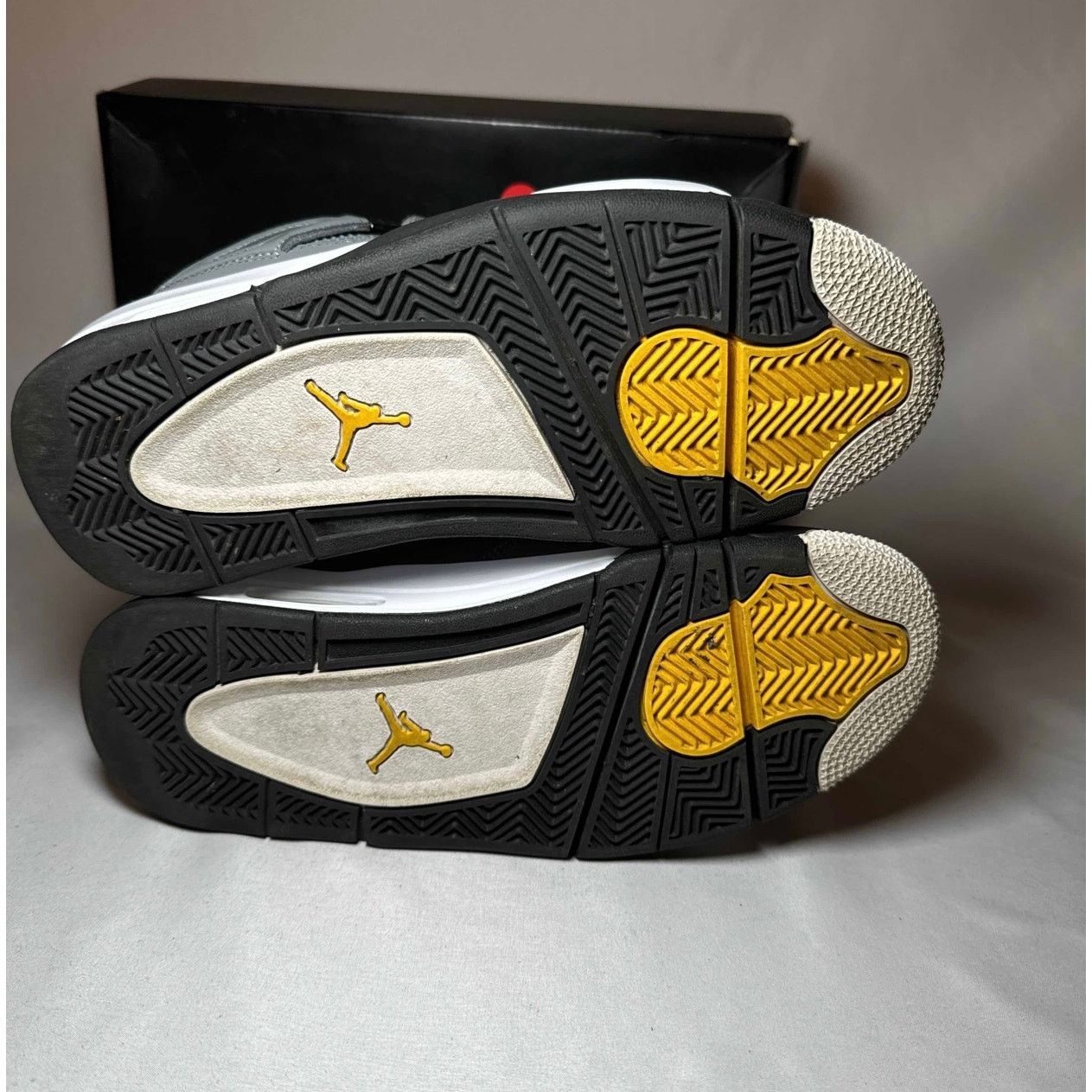 Jordan Brand × Nike Size 6 Nike Air Jordan 4 Retro GS Cool Grey 2019 Men's Shoes Size US 6 / EU 39 - 6 Thumbnail