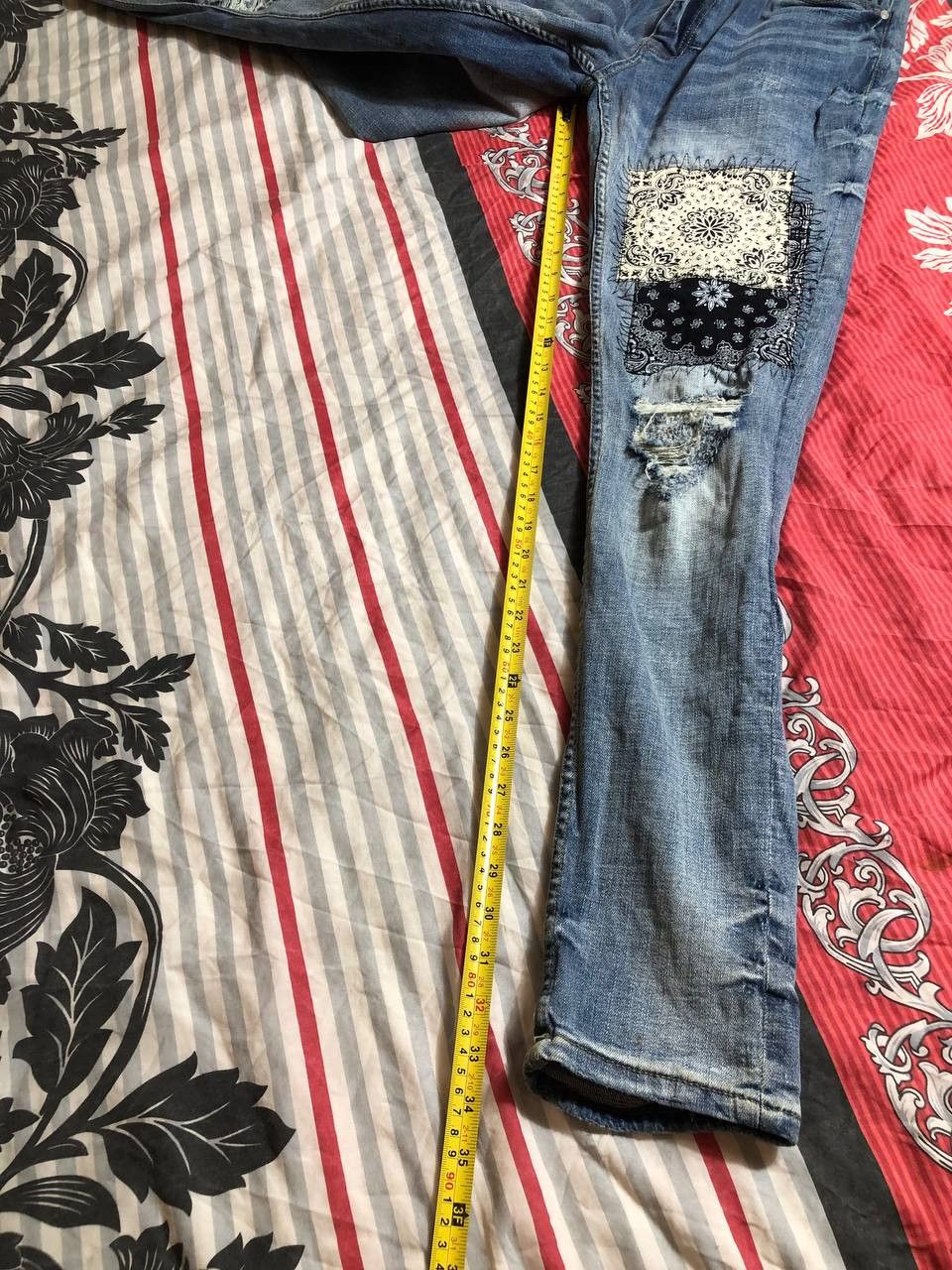 Japanese Brand Dirty Painted Distressed Thrashed Faded Baggy Jeans Y2K Size US 30 / EU 46 - 13 Thumbnail