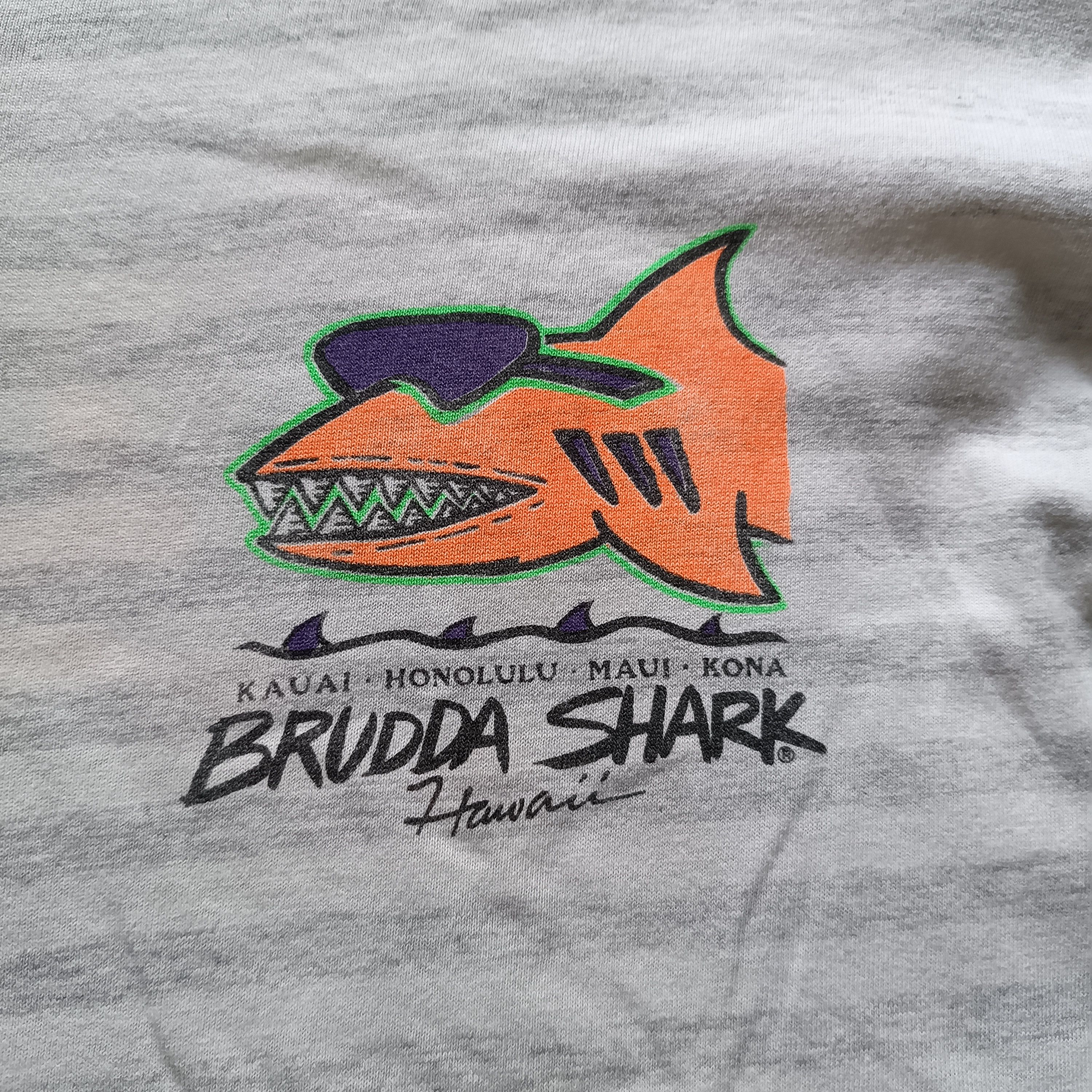 Vintage Vintage 90s BRUDDA SHARK Hawaii Striped Tshirt Size US M / EU 48-50 / 2 - 8 Thumbnail