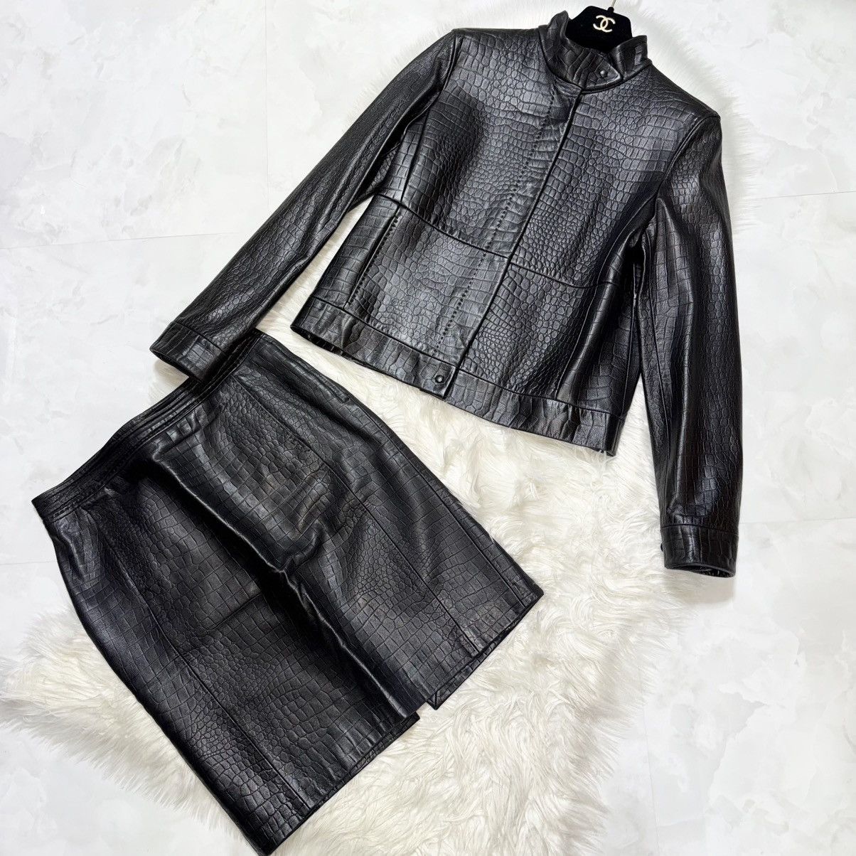Max Mara Max Mara Crocodile Embossed Leather Jacket and Skirt Suit Size M / US 6-8 / IT 42-44 - 5 Thumbnail