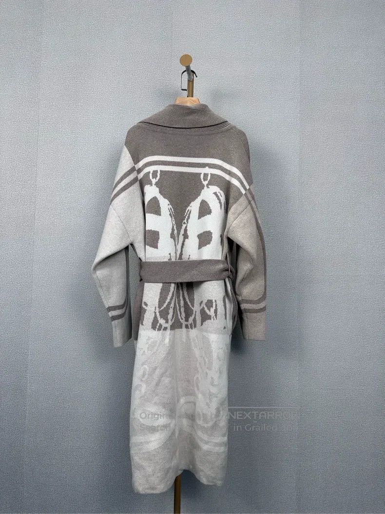 Hermes Hermes Khaki Long Cardigan Size XS / US 0-2 / IT 36-38 - 2 Thumbnail