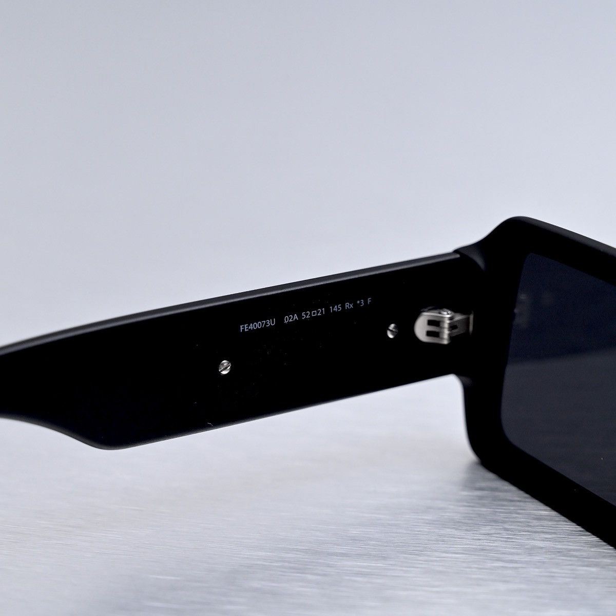 Fendi FENDI GRAPHY FE40073U 02A SUNGLASSES Size ONE SIZE - 5 Thumbnail