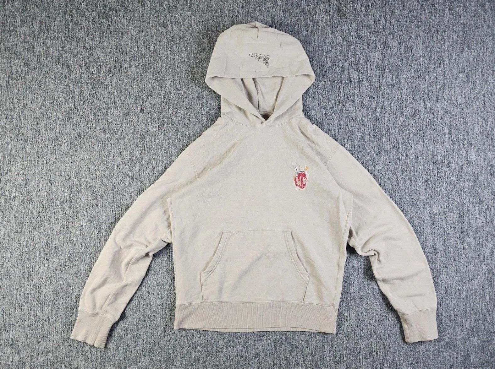 Uniqlo Uniqlo UT Basquiat Looney Tunes Collab Hoodie Beige Men S Size US S / EU 44-46 / 1 - 1 Thumbnail
