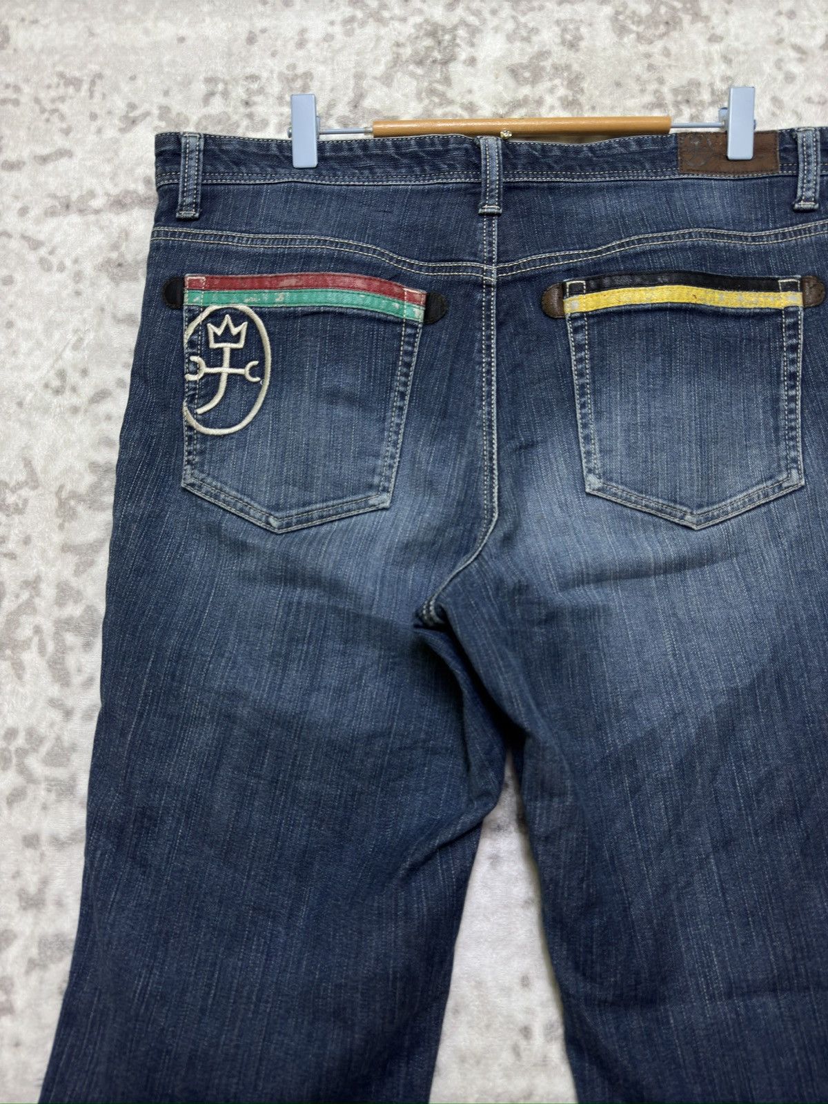 Jean Charles De Castelbajac Jean Charles de Castelbajac Logo Embroidered Jeans Pop Art Size US 36 / EU 52 - 8 Thumbnail