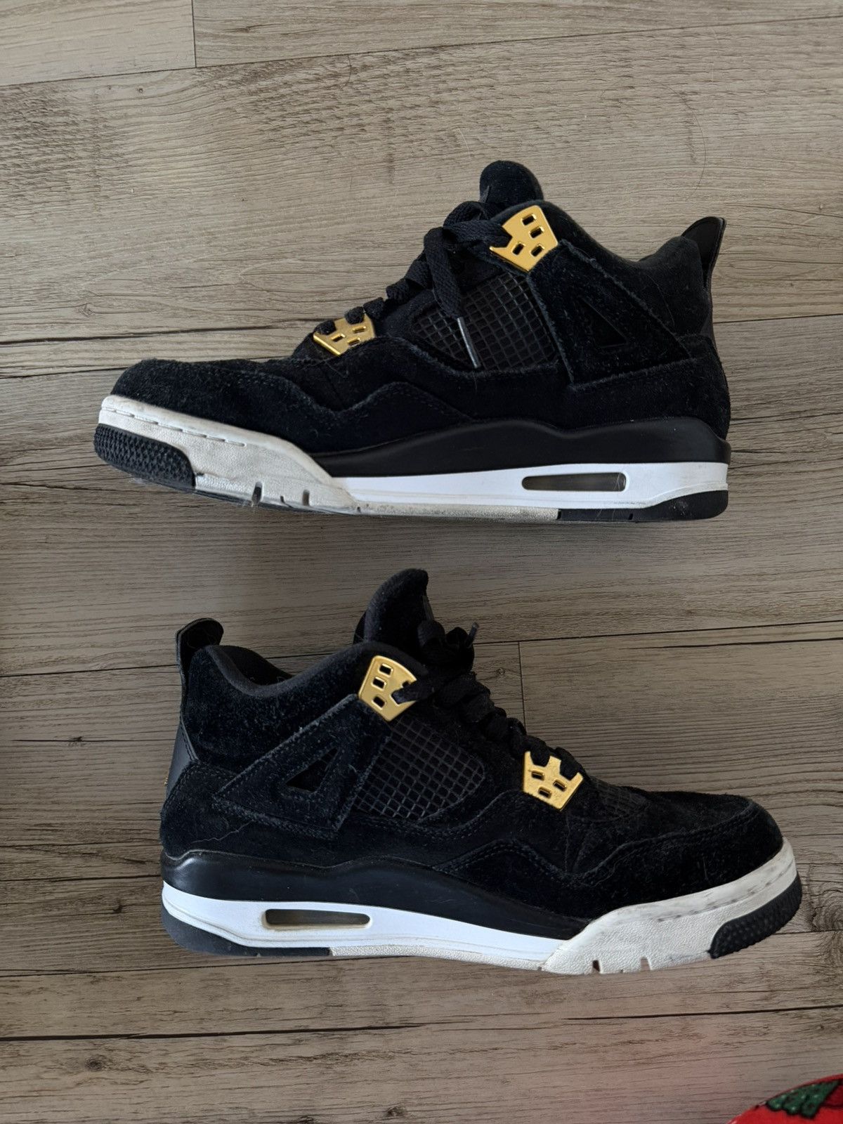 Jordan Brand Jordan 4 Retro Royalty (GS) Size US 6.5 / EU 39-40 - 2 Thumbnail