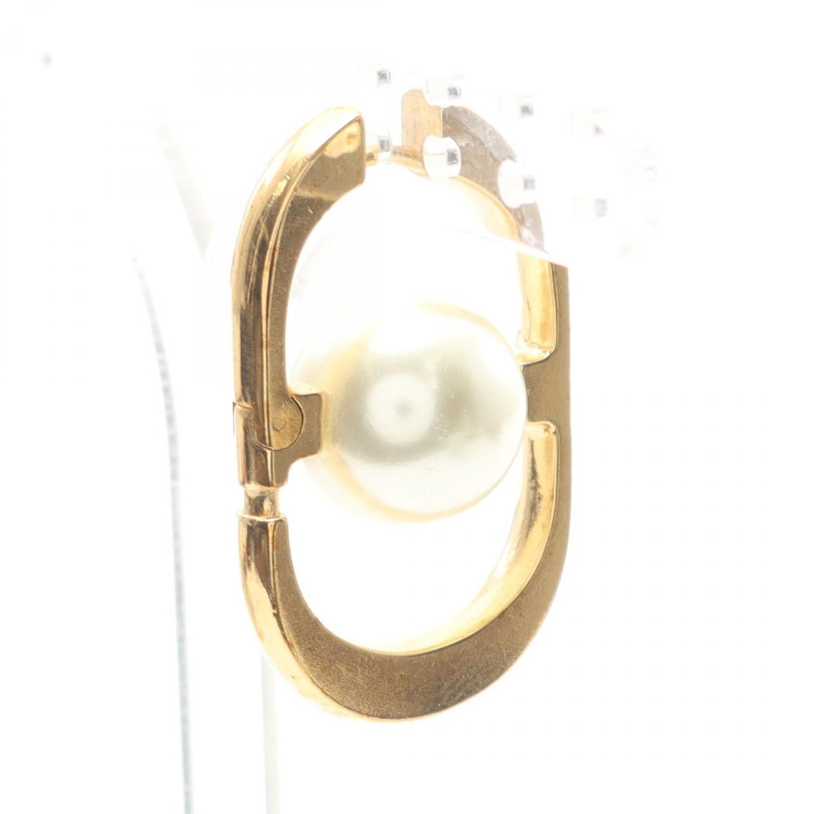 Dior Dior Dior CD Logo Pearl Earrings Plastic / Synthetic Earrings DUTY FREE for USA Size ONE SIZE - 1 Thumbnail