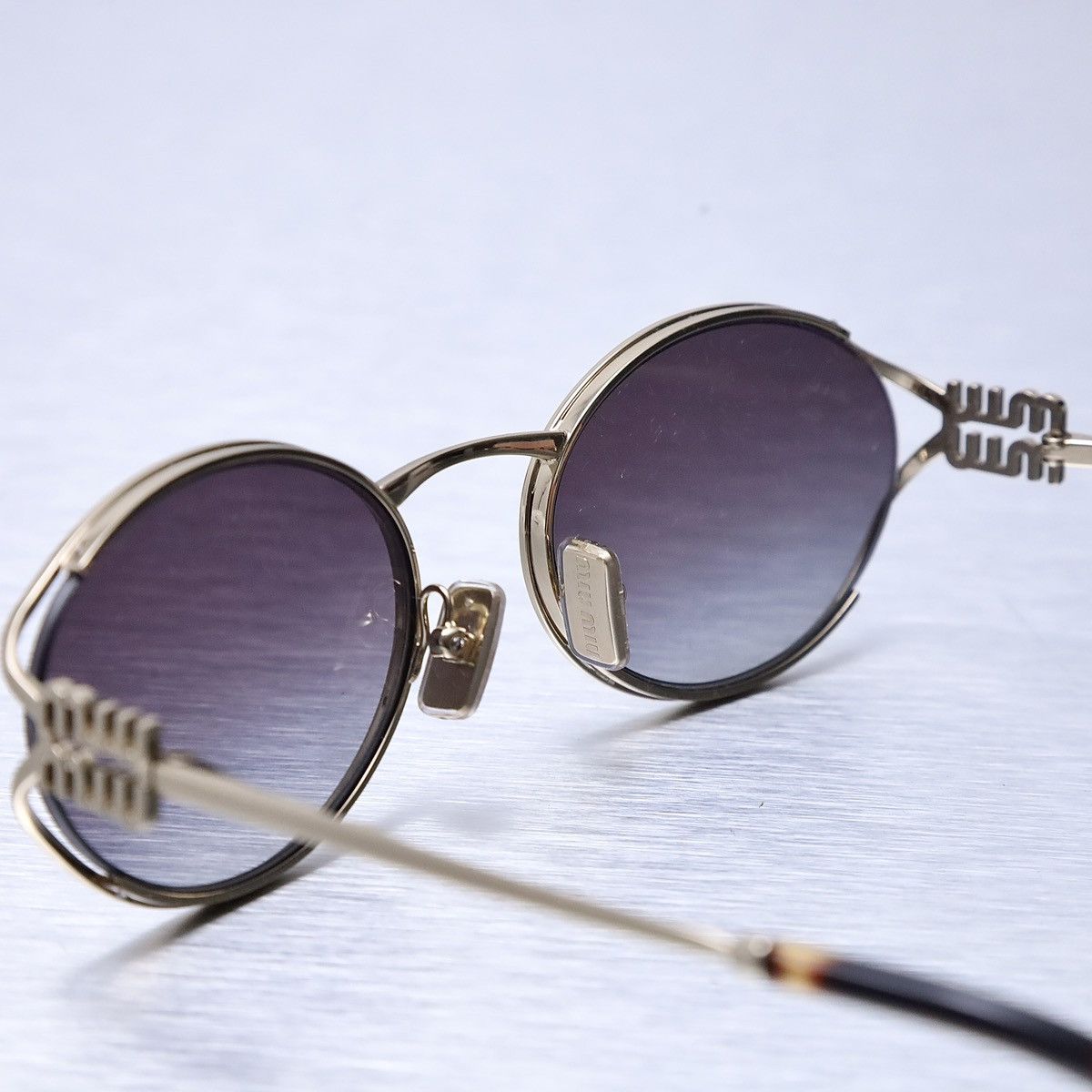 Miu Miu MIU MIU 0MU 52YS SUNGLASSES Size ONE SIZE - 7 Thumbnail