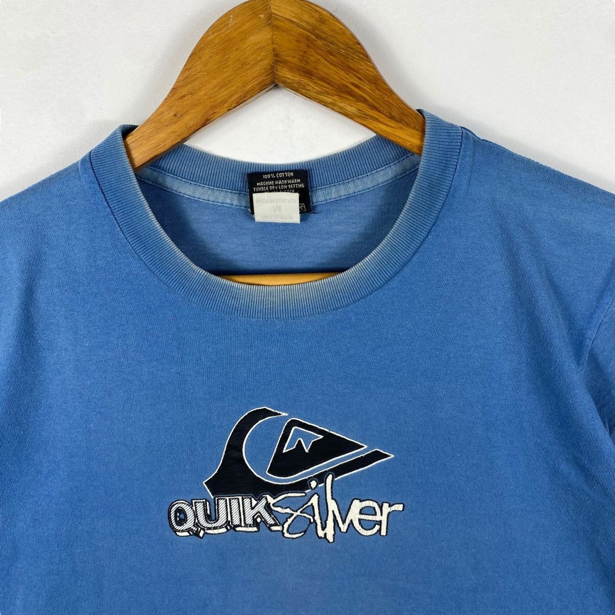 Quiksilver Vintage 00's QUIKSILVER Logo Graphic Faded Tee Shirt Youth Size US S / EU 44-46 / 1 - 5 Thumbnail