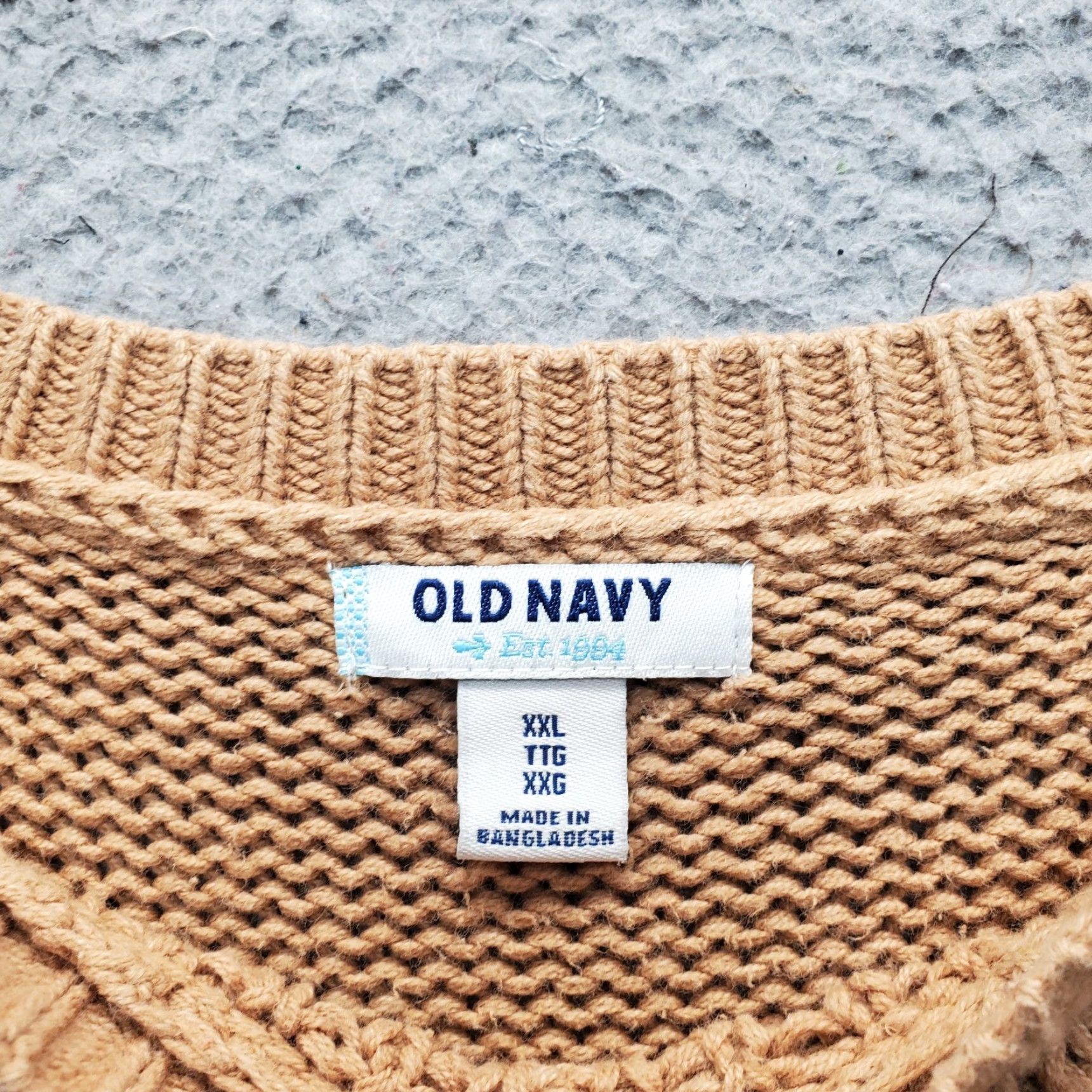 Old Navy Old Navy Sweater Womens XXL Brown Cable Knit Long Sleeve Round Neck Pullover EUC Shirt Womens XXL Brown Cable Knit Pullover Size XXL / US 16-18 / IT 52-54 - 5 Thumbnail