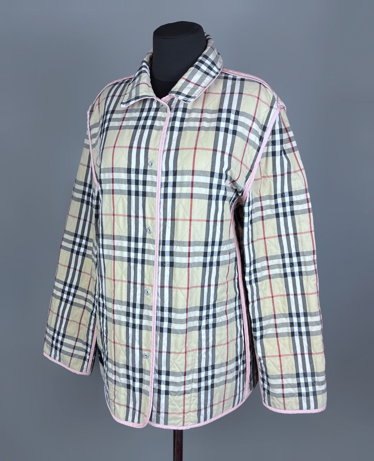 Burberry Burberry London Vintage Quilted Jacket Nova Check Lining M Size M / US 6-8 / IT 42-44 - 13 Thumbnail
