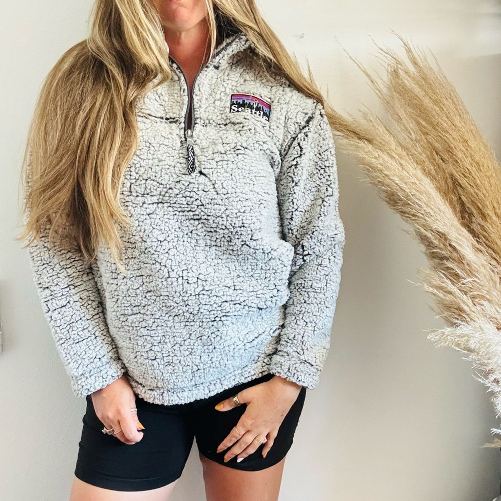 Satta SEATTLE Space Needle Grey Gray Sherpa Zip Sweater Sweatshirt Size S / US 4 / IT 40 - 1 Thumbnail