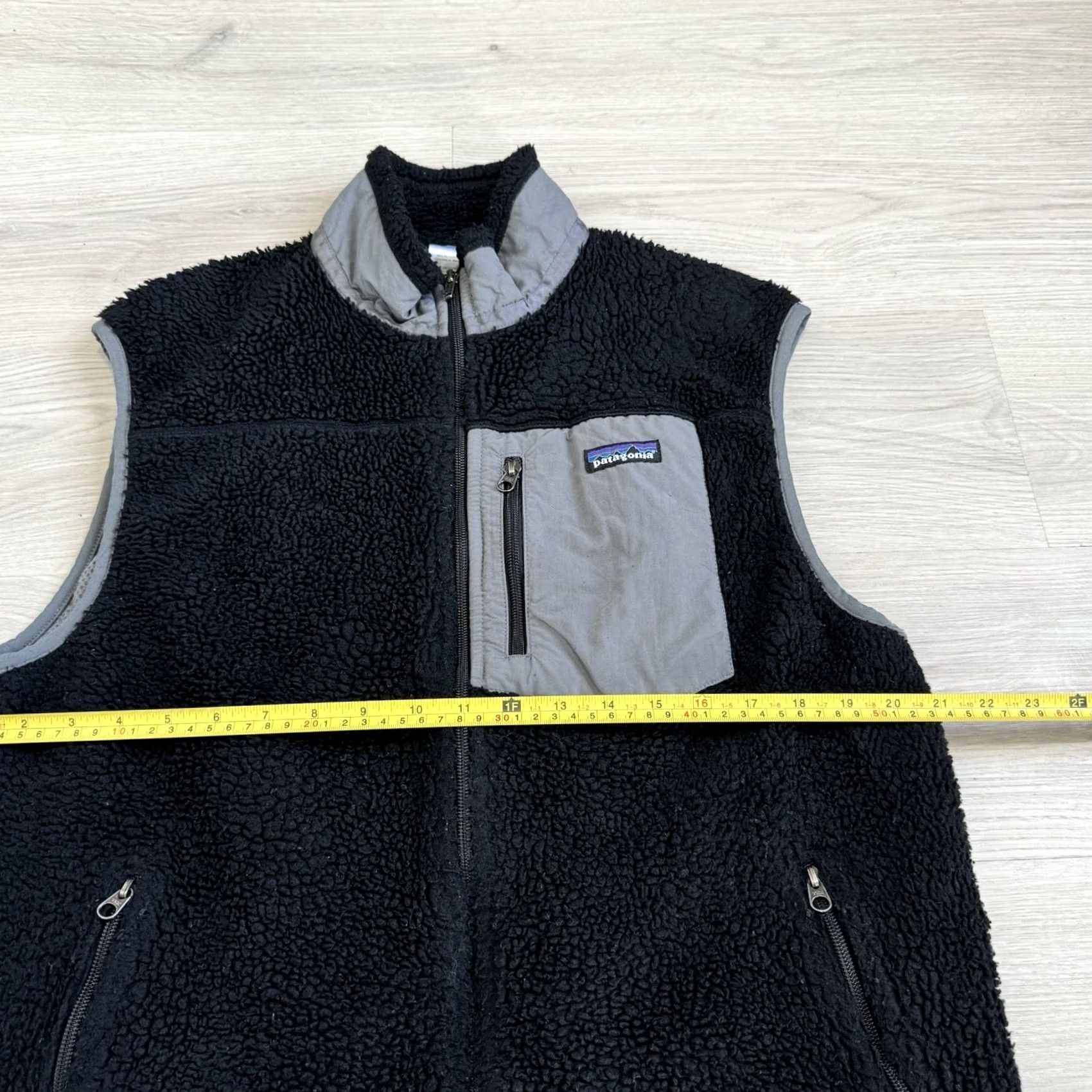 Patagonia VINTAGE Patagonia Classic Retro-X Vest Men's Large Black Full Zip Deep Pile Fleece Read Size US L / EU 52-54 / 3 - 6 Thumbnail