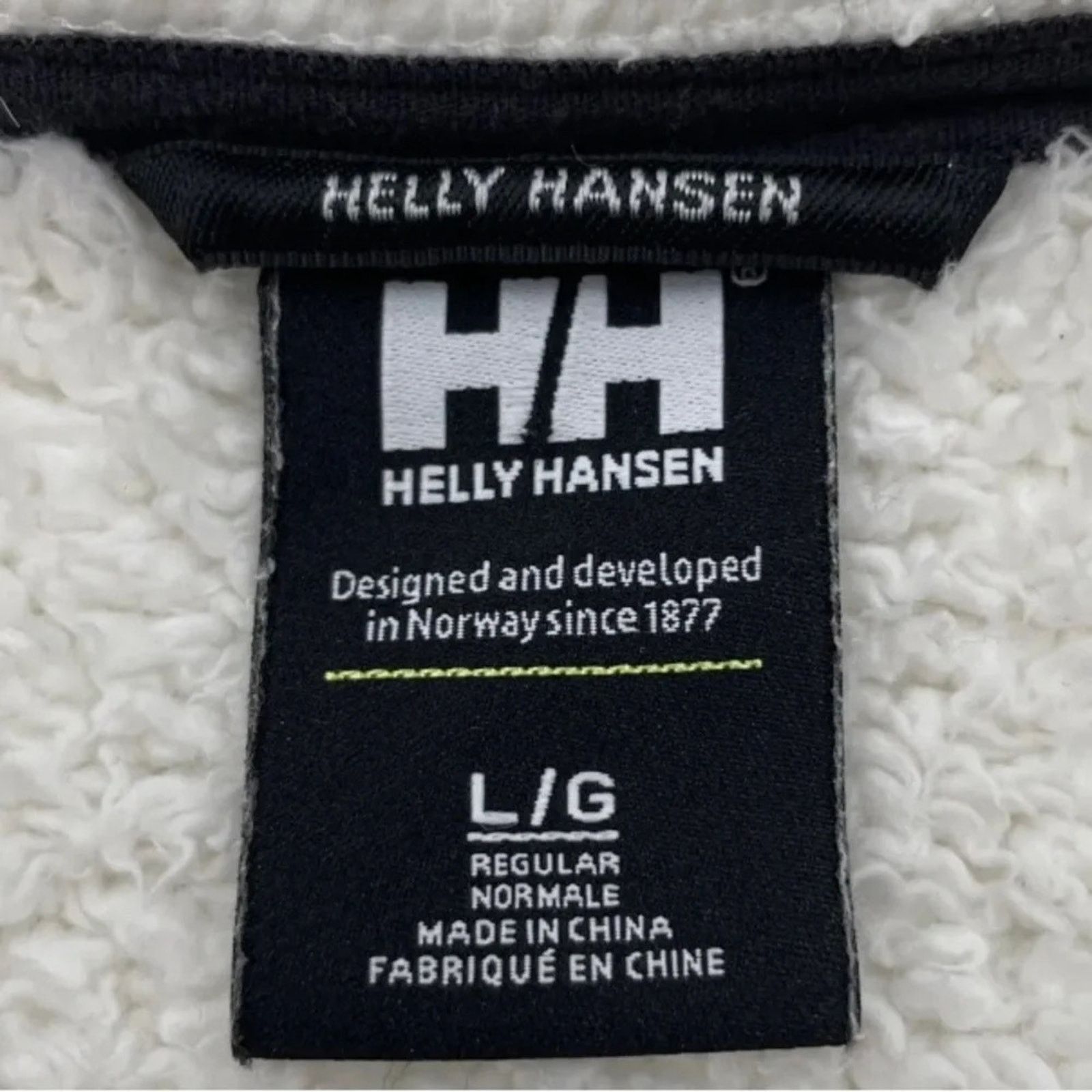 Helly Hansen Helly Hansen cream/black fleece mock neck ski jacket, size L Size L / US 10 / IT 46 - 5 Thumbnail