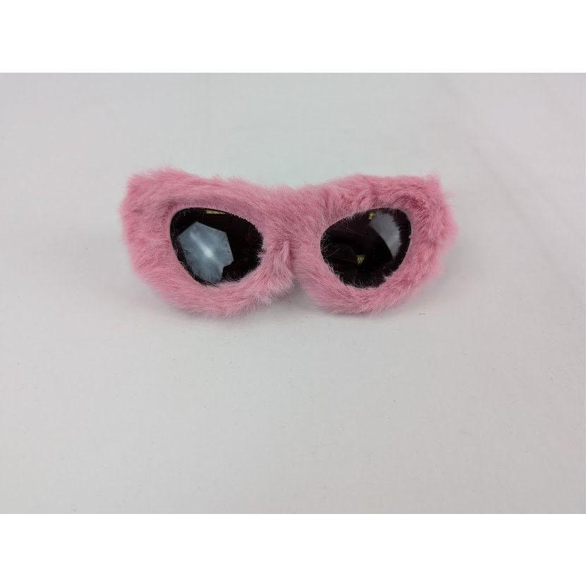 Balenciaga o1rshd1 Size: OS / Furry Sunglasses in Pink Size ONE SIZE - 1 Thumbnail