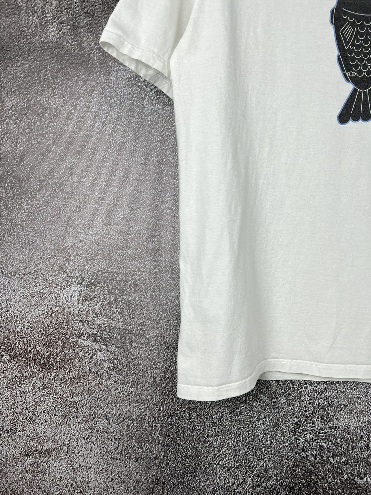 Designer × Jil Sander 2012 Jil Sander Fish Bottle Graphic Tee Made in Italy white Size US M / EU 48-50 / 2 - 2 Thumbnail