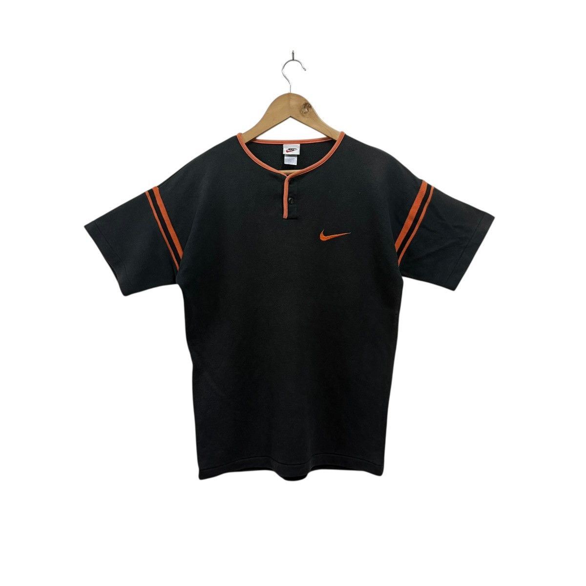 Nike Vintage Nike Small Swoosh Tshirt Size US M / EU 48-50 / 2 - 1 Thumbnail