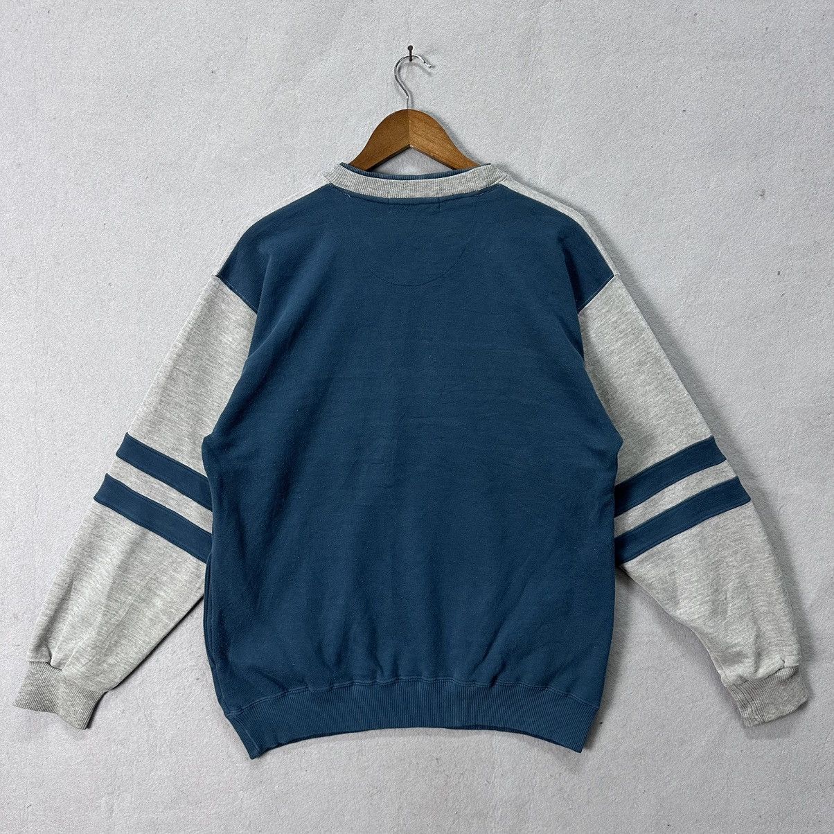 Vintage Vintage Royal Polo Sports Club Sweatshirt 90s Size US L / EU 52-54 / 3 - 4 Thumbnail