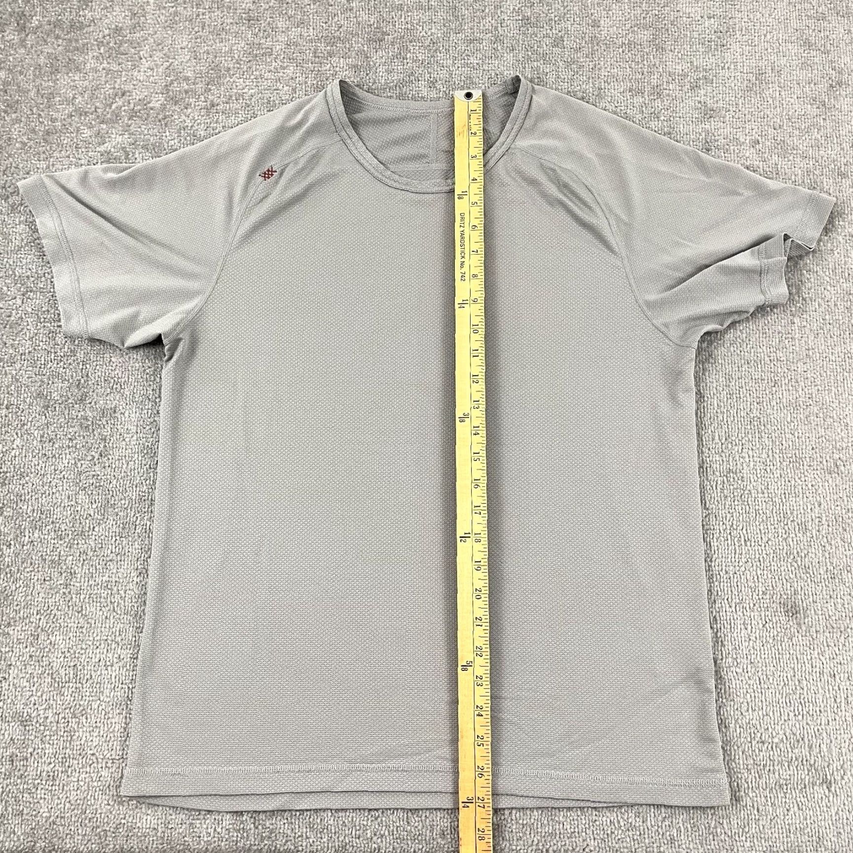 Rhone RHONE Shirt Mens Large Gray Athletic Workout Gym Training Short Sleeve Casual Size US L / EU 52-54 / 3 - 4 Thumbnail