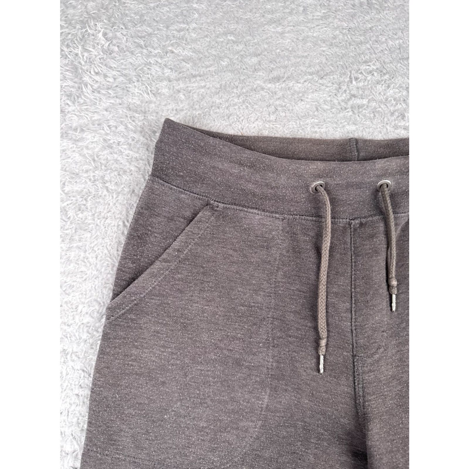 The North Face The North Face Shorts Men Small Gray Sweat Jersey Fabric Cotton Polyester 32x9 Size US S / EU 44-46 / 1 - 4 Thumbnail