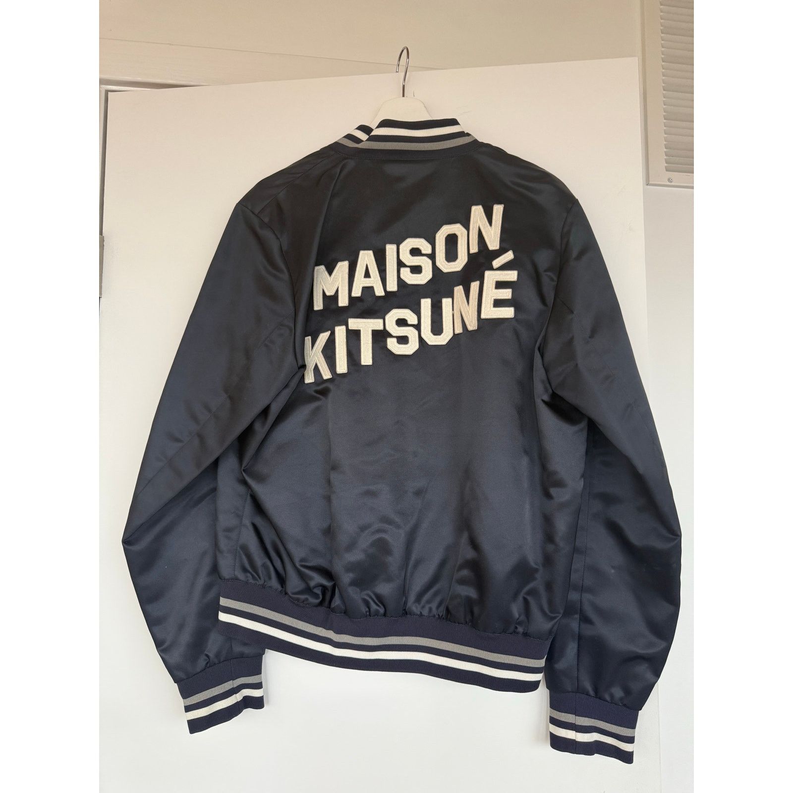 Maison Kitsune Maison Kitsune Bomber Size US XL / EU 56 / 4 - 2 Thumbnail
