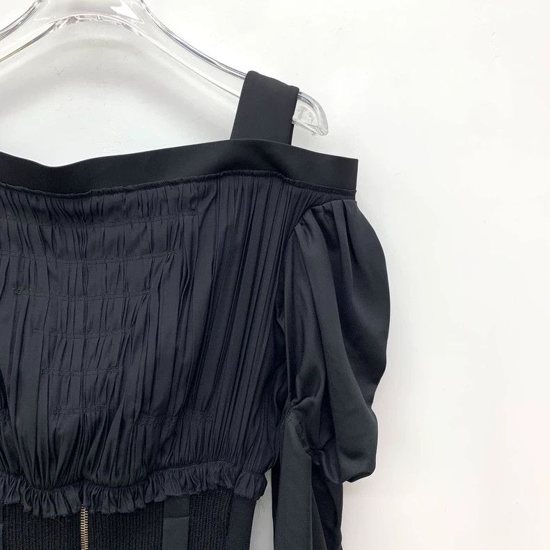 Louis Vuitton Louis Vuitton Black pleated off-the-shoulder silk long-sle Size XS / US 0-2 / IT 36-38 - 3 Thumbnail