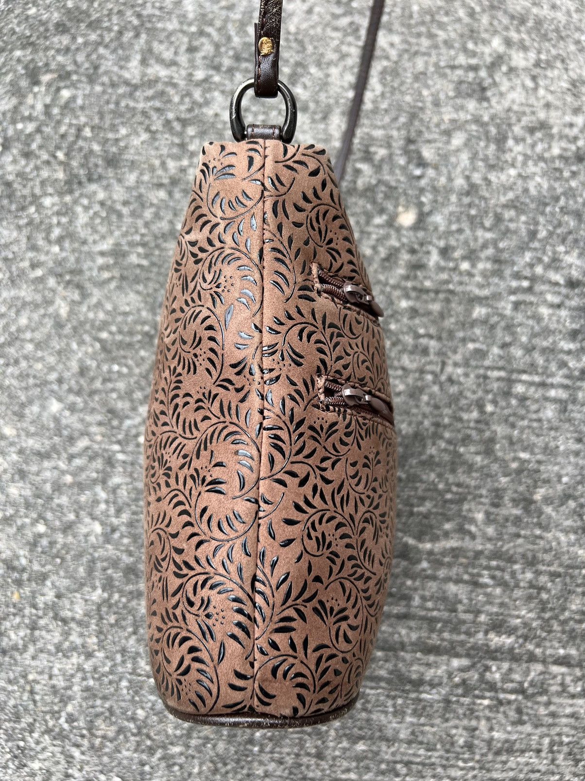 Leather Vintage INDENYA Japan Patina Leather Sling Bag Size ONE SIZE - 13 Thumbnail