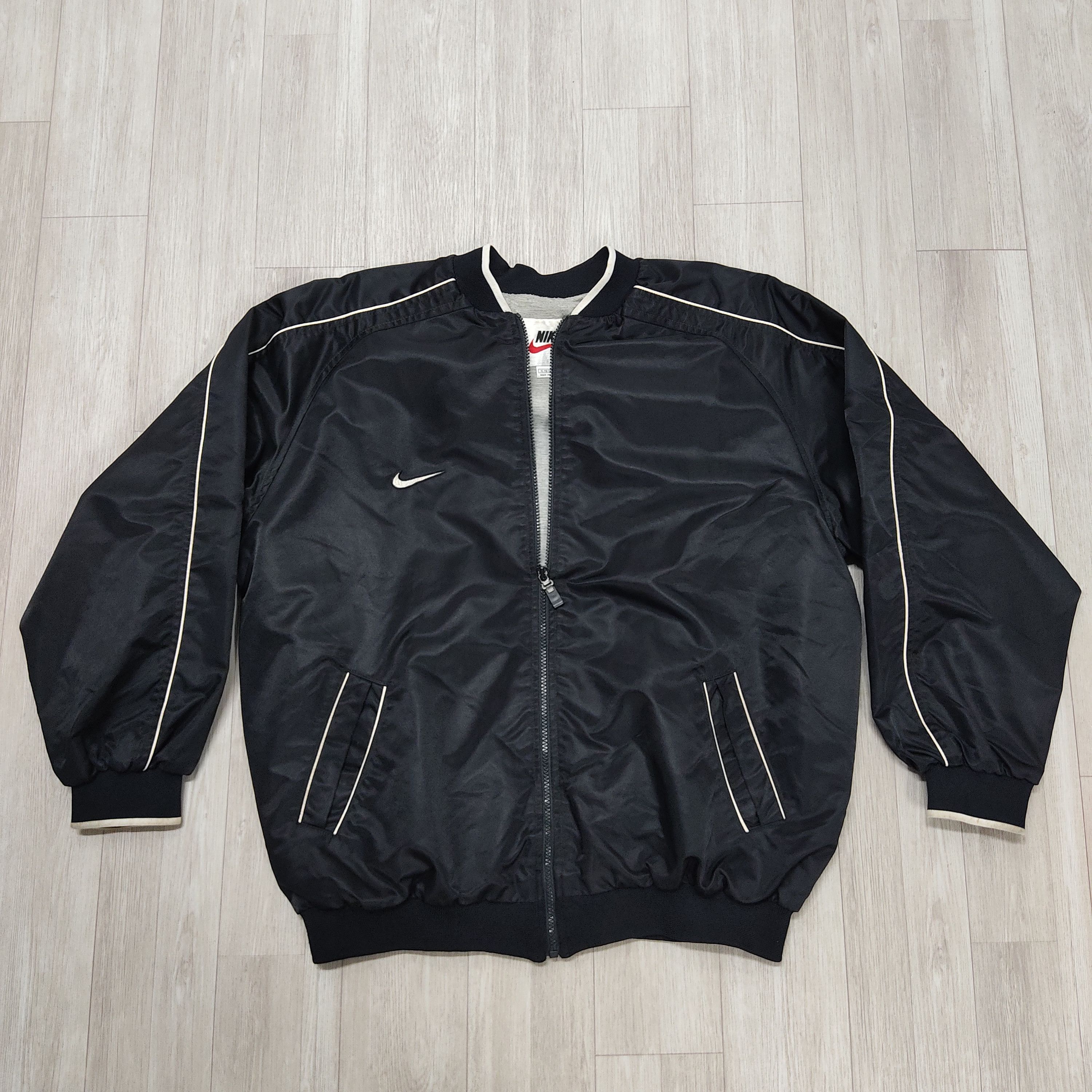 Nike Vintage 90s NIKE Swoosh Drill Nylon Windbreaker Jacket Size US XL / EU 56 / 4 - 4 Thumbnail