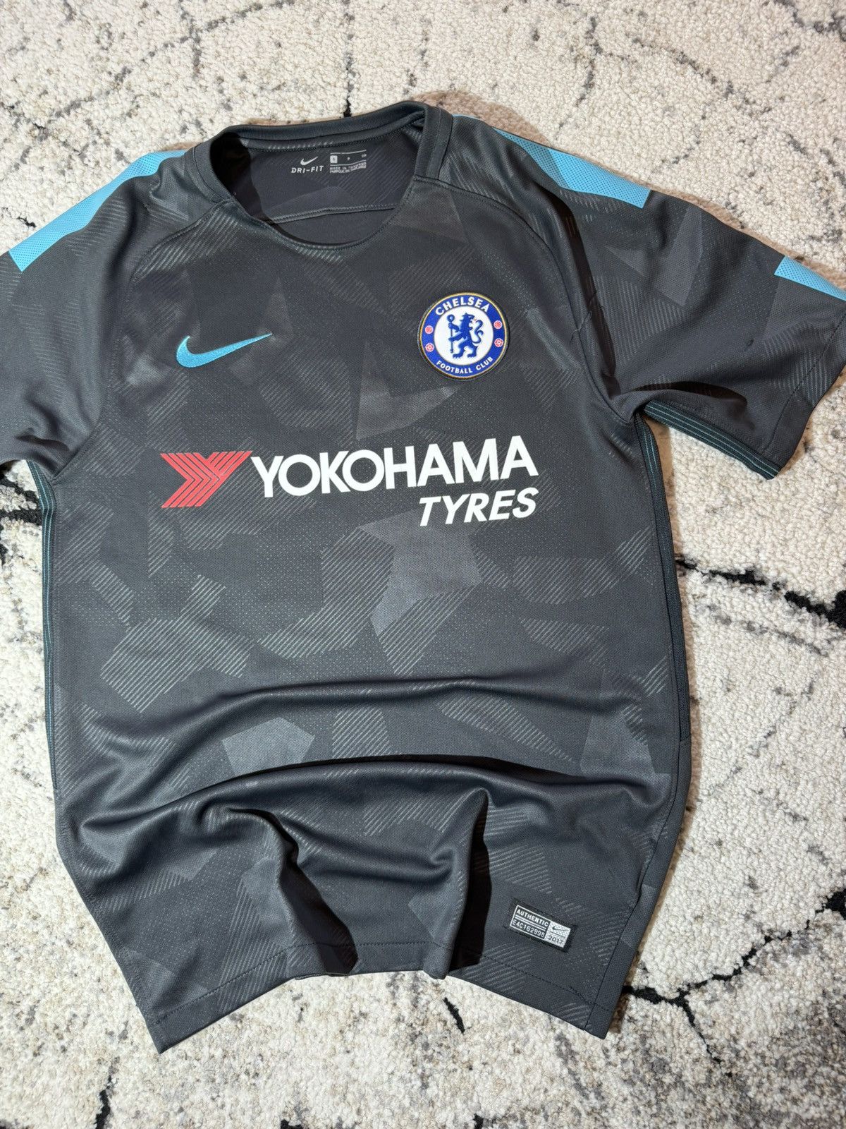 Chelsea Soccer × Nike × Vintage Vintage Chelsea 2017/18 Third Nike Jersey Blokcore Small Size US S / EU 44-46 / 1 - 4 Thumbnail