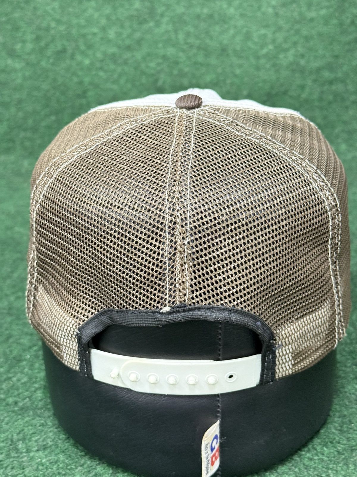 Vintage Vintage Montana Bank Trucker Hat Size ONE SIZE - 3 Thumbnail