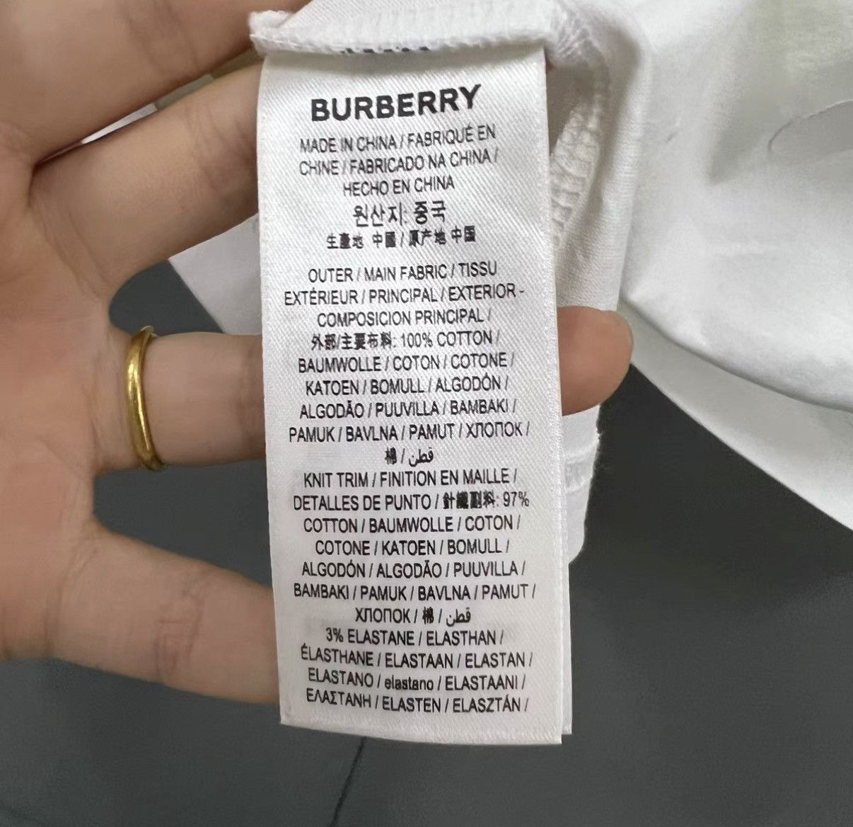 Burberry Burberry Rubber Printed Polka Dot Short-Sleeve T-shirt J41 Size M / US 6-8 / IT 42-44 - 3 Thumbnail