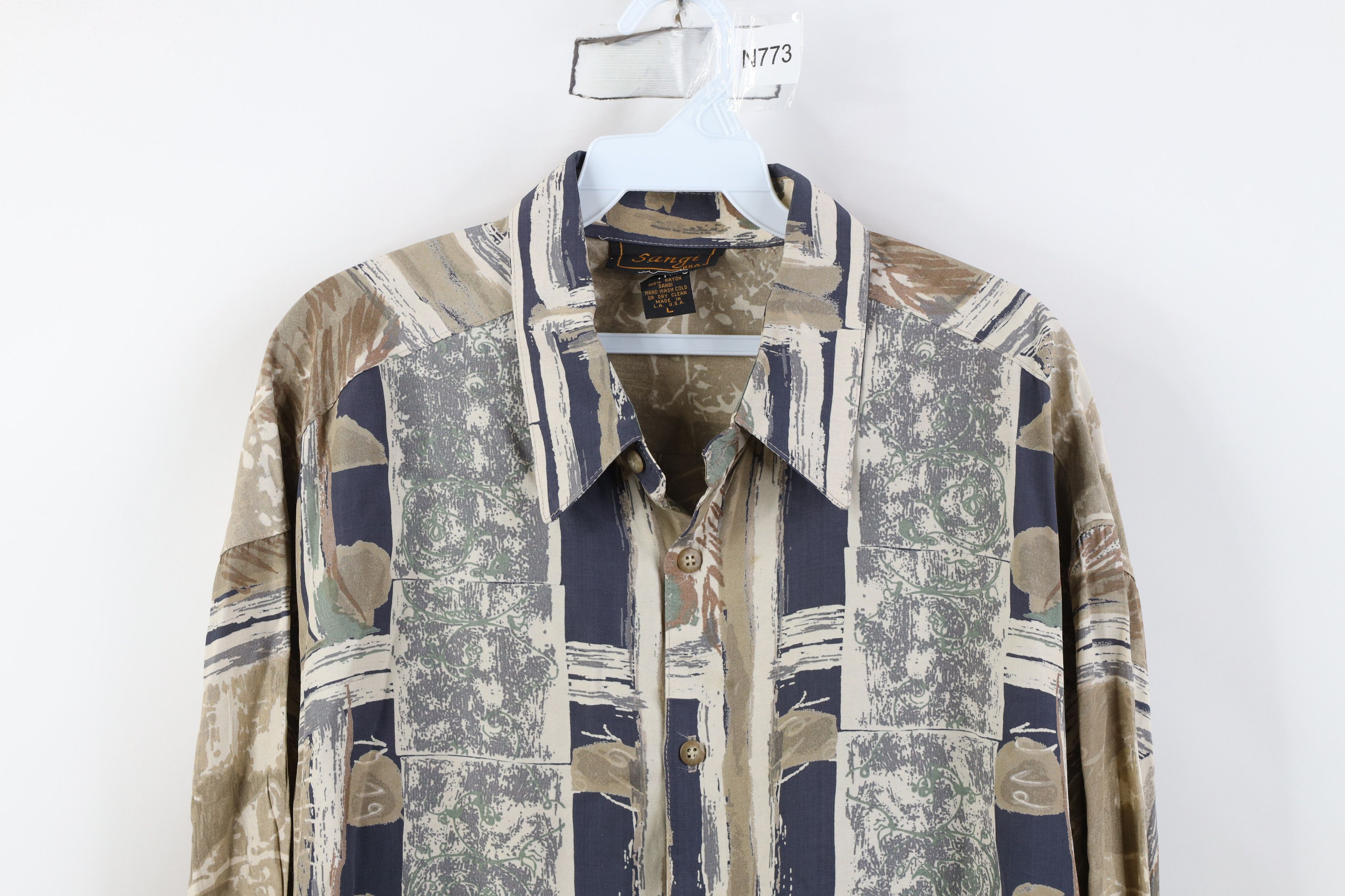 Vintage Vintage 90s Streetwear Gabardine Abstract Button Shirt USA Size US L / EU 52-54 / 3 - 2 Thumbnail