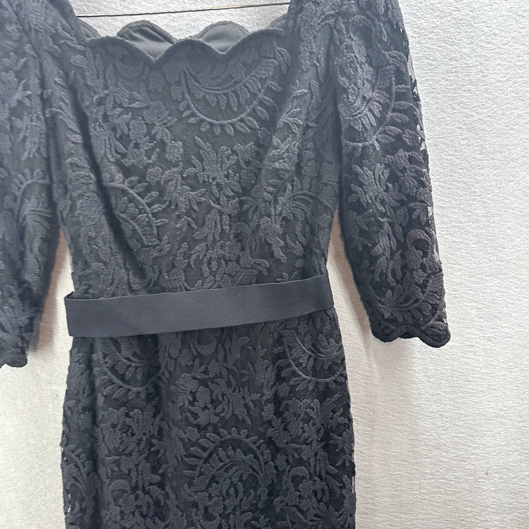 Tadashi Shoji Tadashi Shoji Mini Cocktail Sheath Dress Womens 2 Scalloped Brocade Quiet Luxury Size XS / US 0-2 / IT 36-38 - 4 Thumbnail