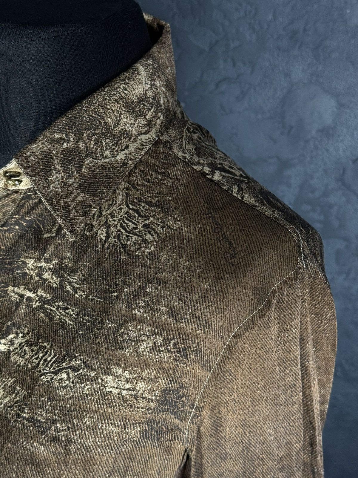 Roberto Cavalli VTG Roberto Cavalli Silk Snakeskin Print Long Sleeve Button Size S / US 4 / IT 40 - 6 Thumbnail
