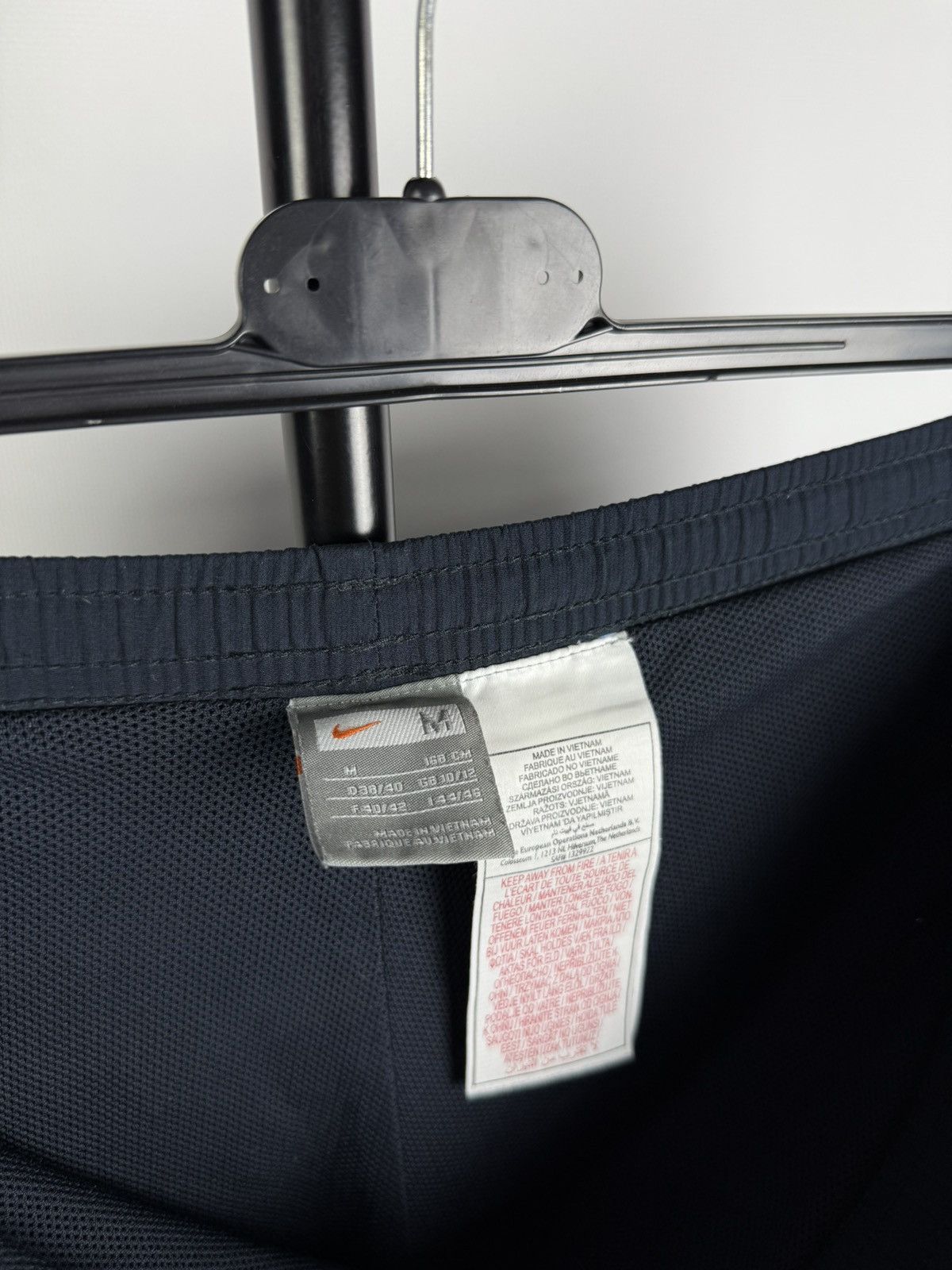 Nike × Vintage Vintage Nike Pants Embroidered Nylon Drill Pants M size Size US 34 / EU 50 - 6 Thumbnail
