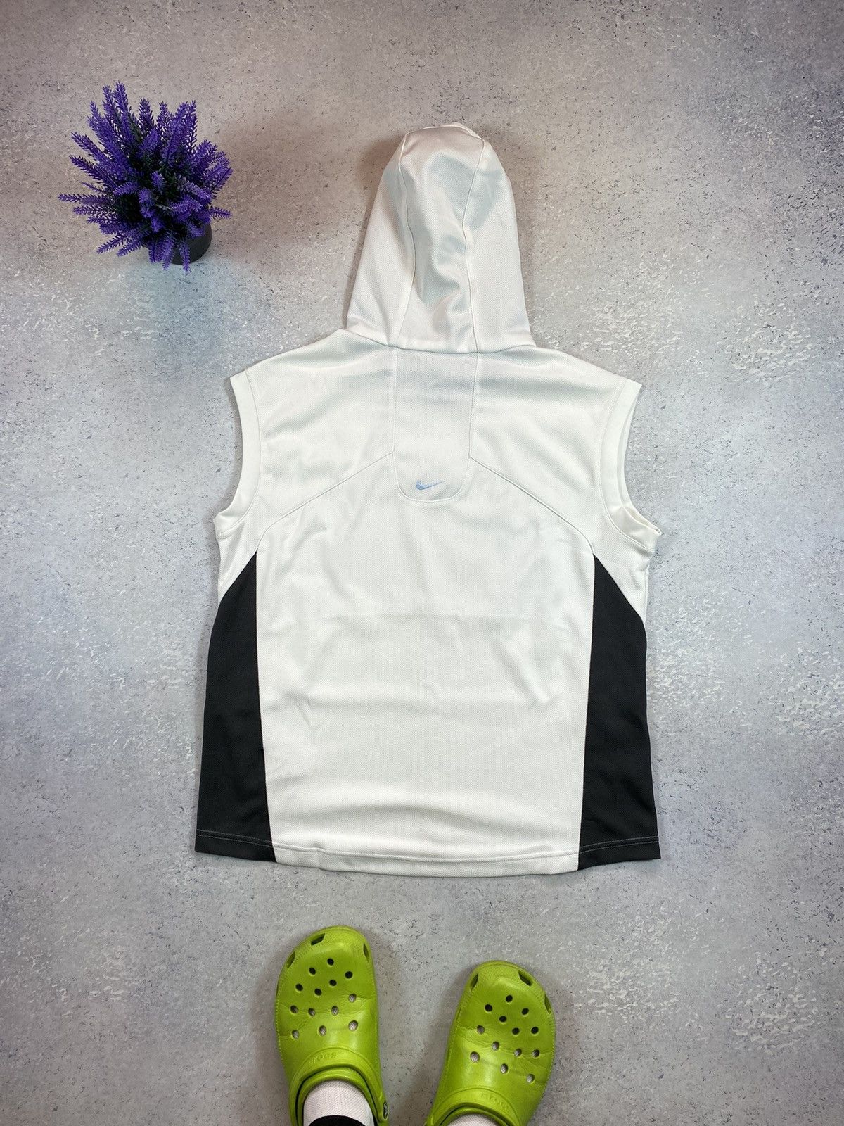 Nike × Vintage Vintage Kids Nike Shox White T-shirt With Logo Size US S / EU 44-46 / 1 - 6 Thumbnail