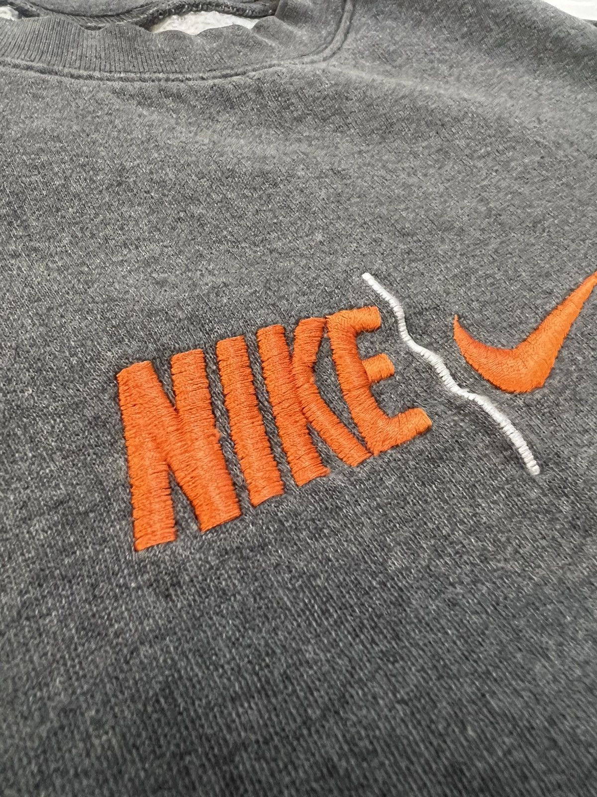 Nike × Vintage Vintage Y2K NIKE Center Check/ Spellout Crewneck Size US XXL / EU 58 / 5 - 3 Thumbnail