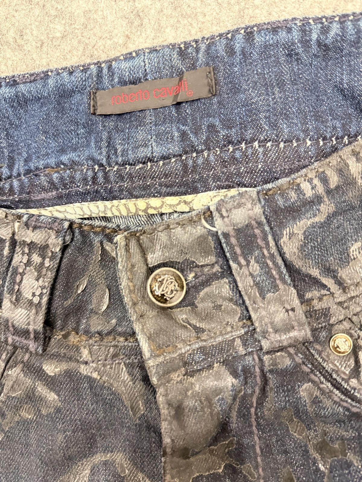 Roberto Cavalli AW2005 Roberto Cavalli Crocodile Effect Leather Waxed Denim Size US 33 - 6 Thumbnail