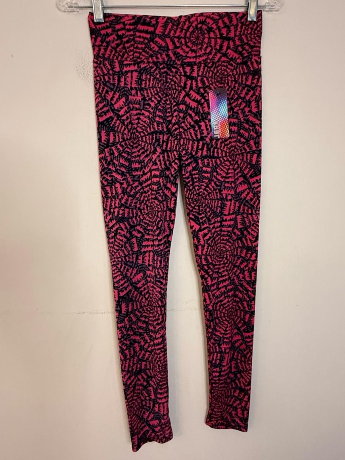 Jean Jera crop leggings web pattern bold pink purple & black XS Size 26" / US 2 / IT 38 - 1 Thumbnail