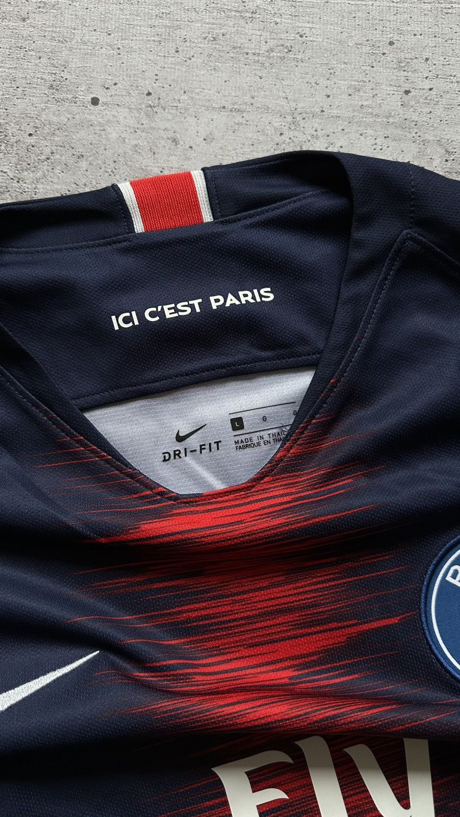 Nike 2018/19 Nike PSG Paris Saint-Germain Home Soccer Jersey Size US L / EU 52-54 / 3 - 8 Thumbnail