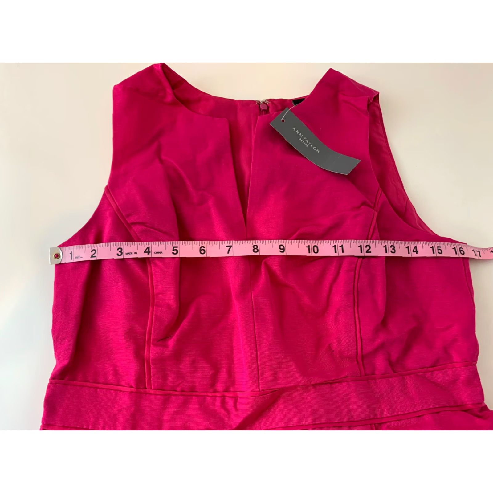 Ann Taylor VINTAGE Ann Taylor Sleeveless Dress - Women's Solid Hot Pink Knee Length 6P Petite Size M / US 6-8 / IT 42-44 - 4 Thumbnail