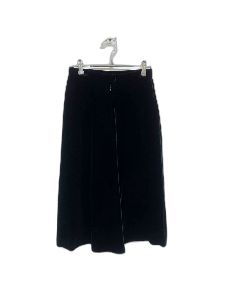 Dior Christian Dior Black Velvet Skirt Size M-2505 Size 30" / US 8 / IT 44 - 1 Thumbnail