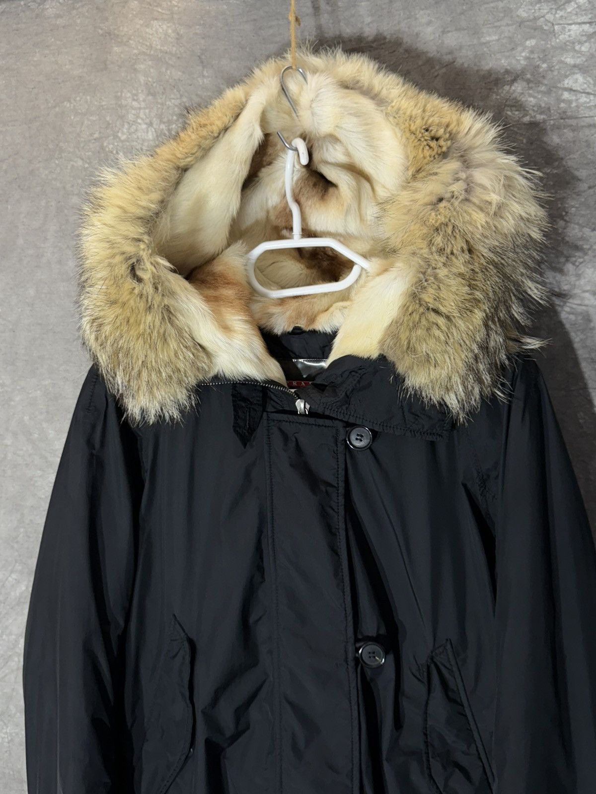 Prada Prada gore tex fur jacket red tab Size L / US 10 / IT 46 - 2 Thumbnail