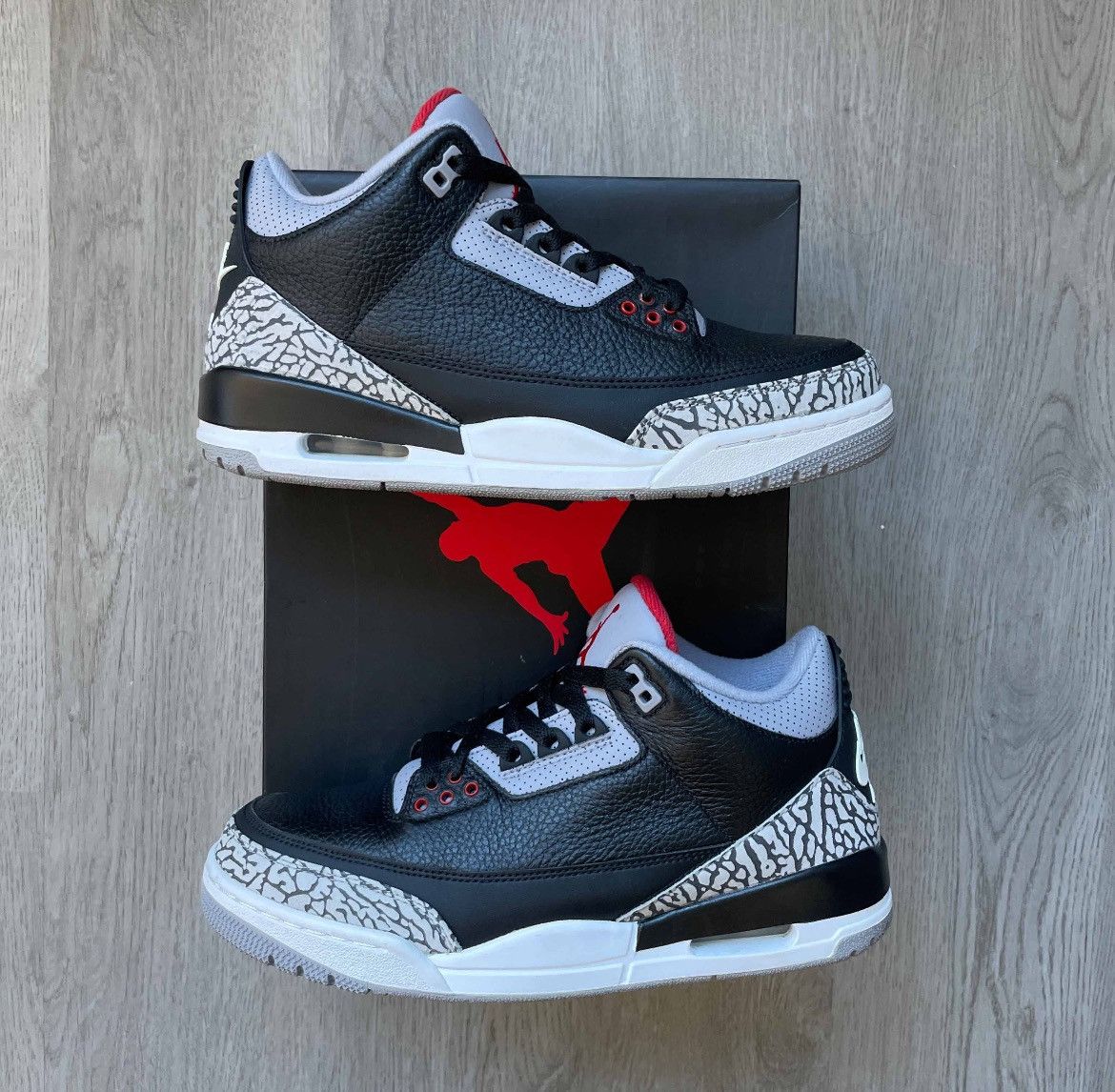 Jordan Brand Size 8.5 - Nike Air Jordan 3 Retro OG Black Cement 2018 VNDS Size US 8.5 / EU 41-42 - 1 Thumbnail