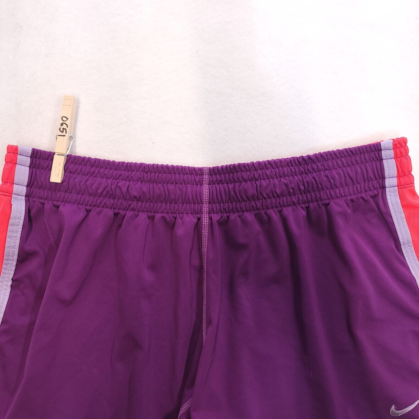 Nike Nike Dri-Fit Pull On Shorts Womens Size Medium M Purple Pink Size 28" / US 6 / IT 42 - 1 Thumbnail