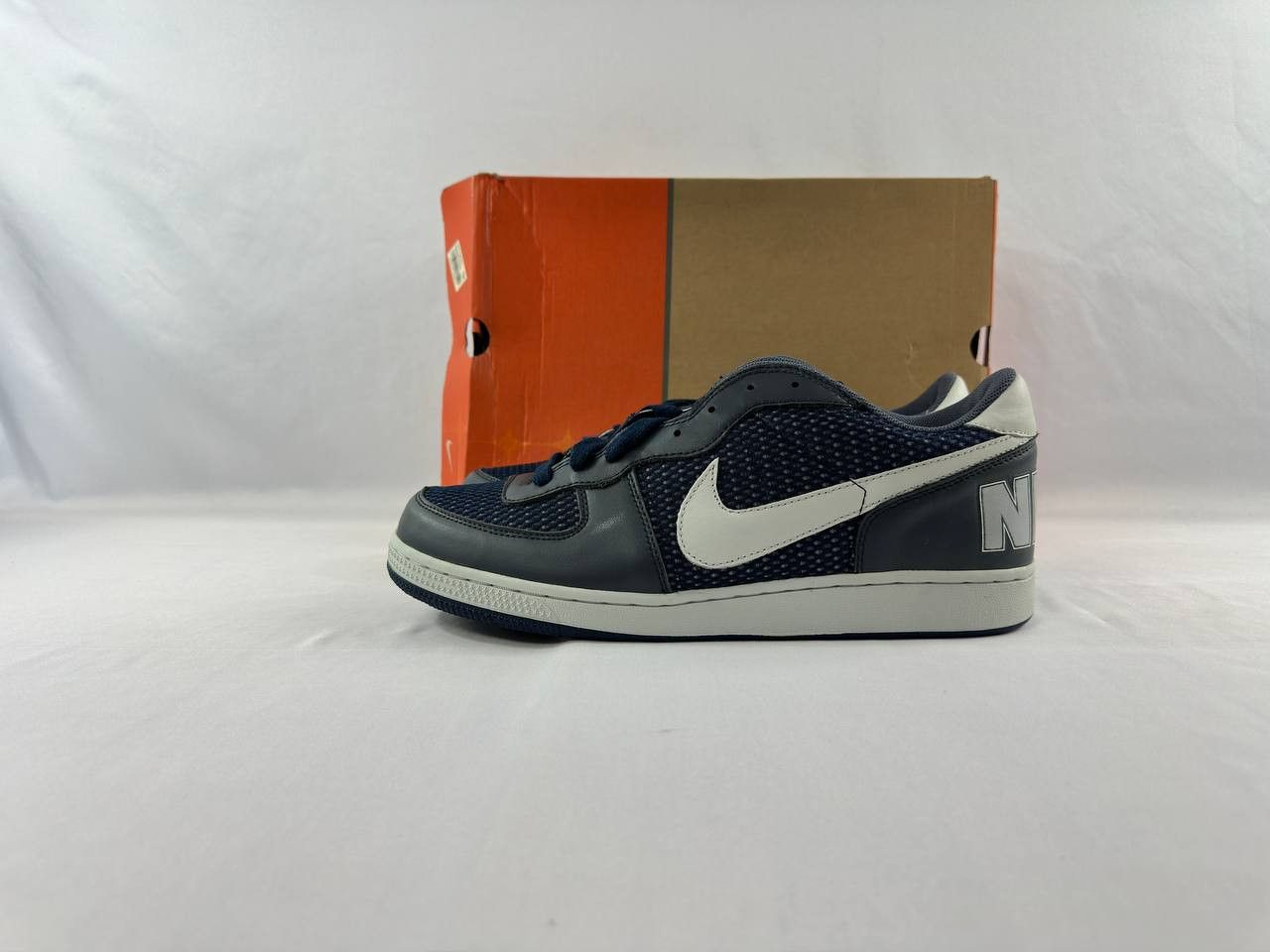 Nike Nike Terminator Low Premium Obsidian 2004 309718-401 Size US 13 / EU 46 - 4 Thumbnail