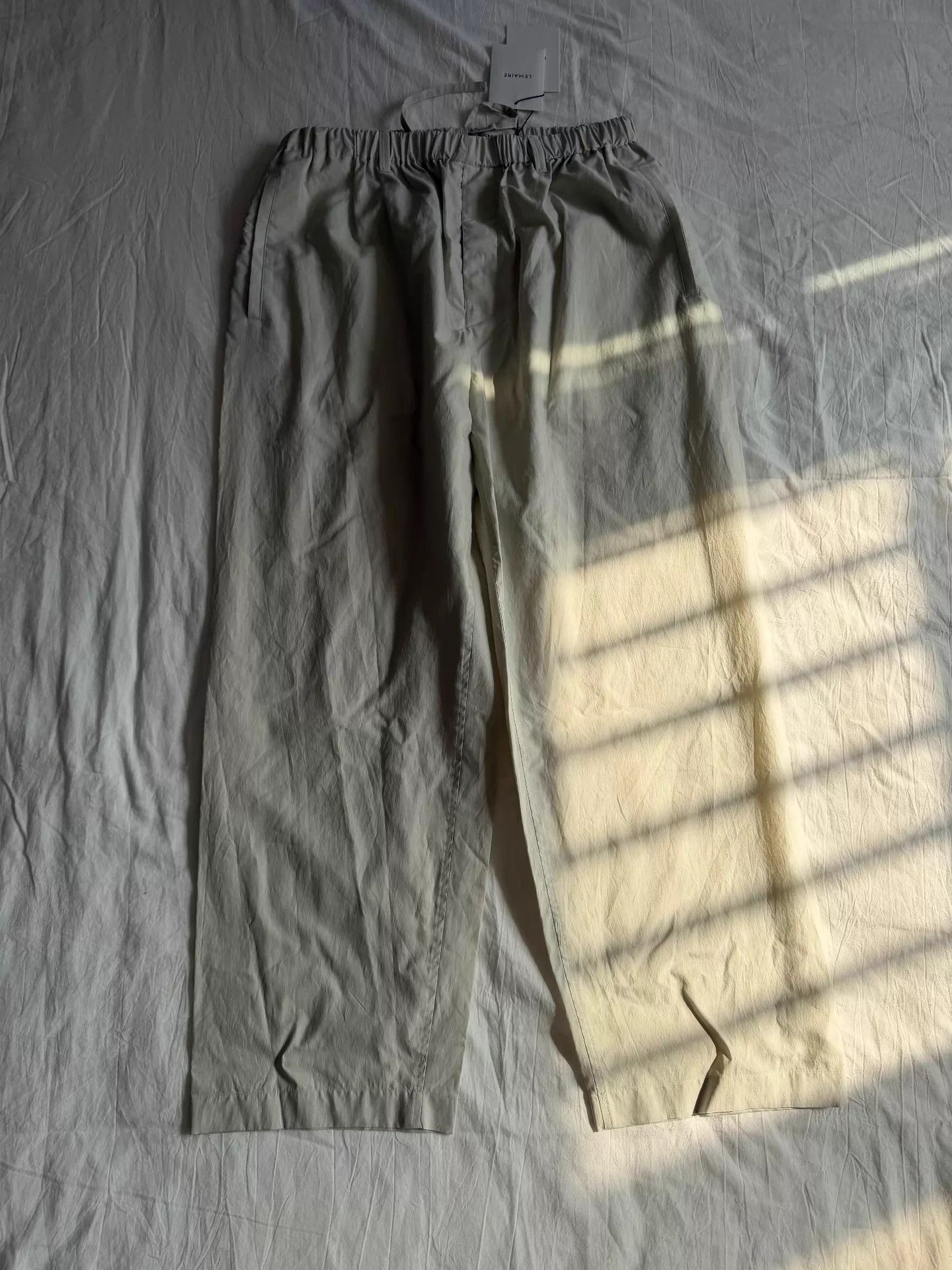 Lemaire White Casual Elastic Waist Pants Size US 32 / EU 48 - 1 Thumbnail